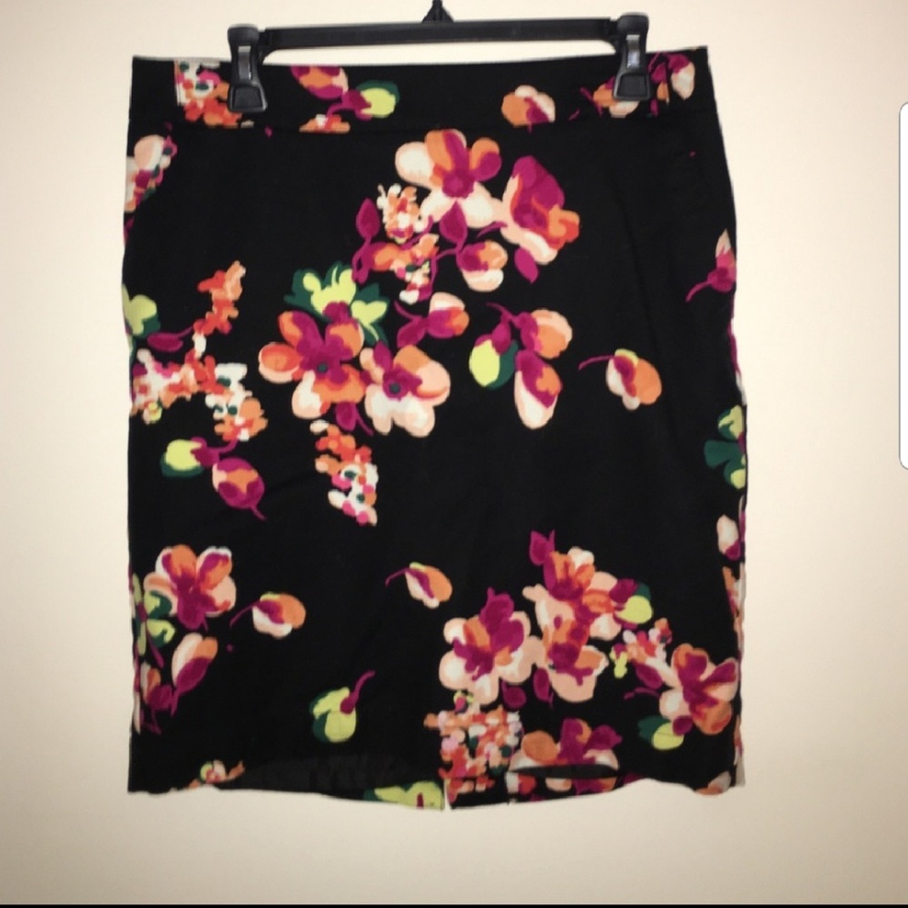 Merona Floral Pencil Skirt Size 8